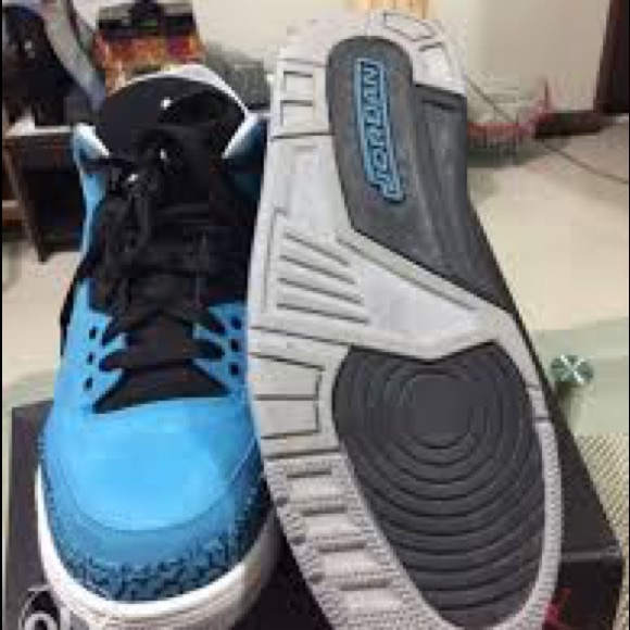 Other - Nike air Jordan 3 powder